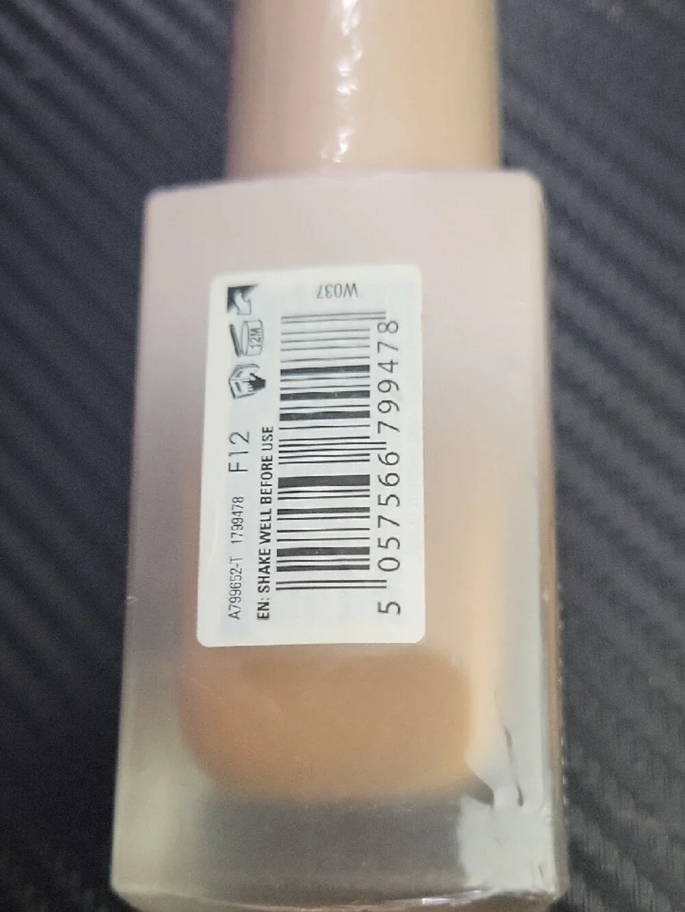 New Revolution Skin Silk Luminous Serum‎ Foundation F12